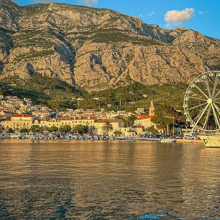 Amelie By The Sea * Μακάρσκα